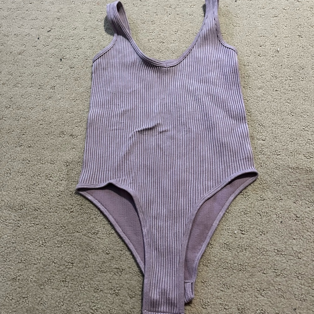 Ribbed Aura body suit in Lavender